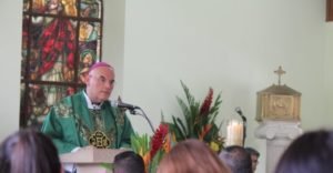 Presidente Carlos Alvarado se reunió con representantes de la Conferencia Episcopal