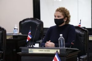 Carmen Chan cuestiona aumento a 600 millones en transporte y viáticos al exterior