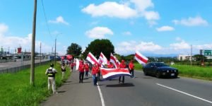 Sindicatos se manifiestan frente al Aeropuerto Juan Santamaría