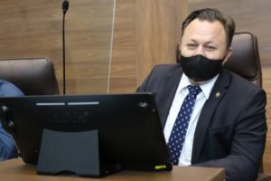 Dolanescu al presidente: La institucionalidad del país no se hizo para su conveniencia