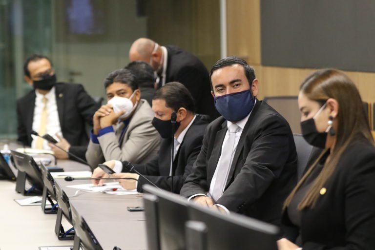 Prendas: Comisión Cochinilla sigue mostrando la cadena de corrupción del PAC y sus aliados