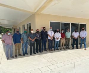 Alcaldes PLN de Puntarenas suscriben acuerdo para designar a un candidato presidencial de consenso