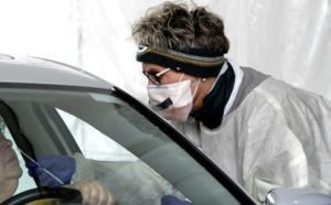 EE.UU: Experto advierte “semanas oscuras” hasta Navidad por COVID-19