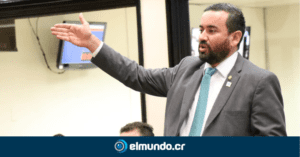 Prendas cuestiona Ley de Empleo Público: “Permitirá a Mideplan tener información sensible de los empleados públicos al estilo UPAD”