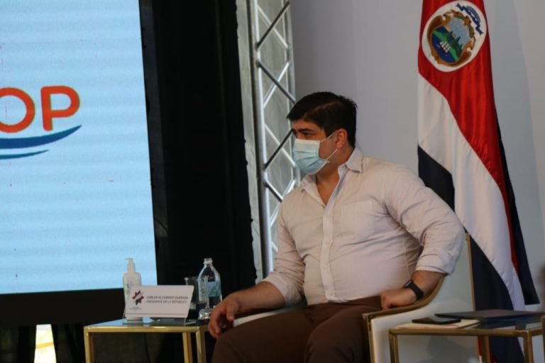 El cóctel de la muerte en Costa Rica: Corrupción, hambre y falta de liderazgo del presidente