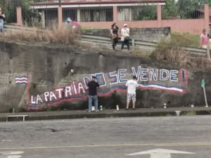 Descontento social aumenta con el pasar de las horas