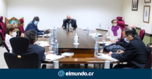 Obispos se reúnen con Cruickshank y Catalina Crespo para analizar la situación país