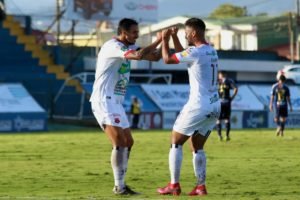 Bryan Ruiz: “Es un proyecto espectacular (el estadio) que me ilusionó mucho, aunque posiblemente no podré jugar”