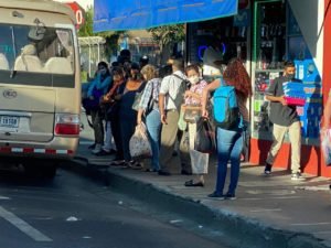 Positivos por covid-19 reducen su aislamiento de 10 a 7 días