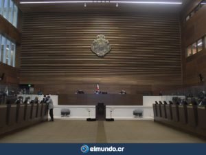 Médico de la Asamblea Legislativa recomienda aislamiento de una semana a todos los diputados