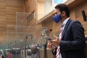 Erwen Masis propone rebajar impuesto a combustibles