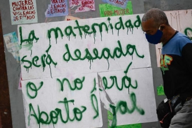 Agrupación pro aborto lanza campaña para buscar simpatizantes