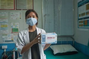 Pandemia de COVID-19 atraviesa un momento peligroso, las vacunas por sí solas no la detendrán