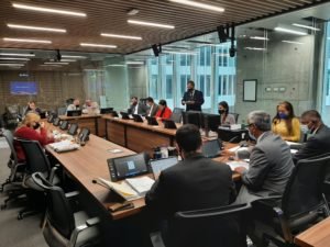 Empleados públicos podrán negarse recibir capacitaciones si alegan objeción de conciencia