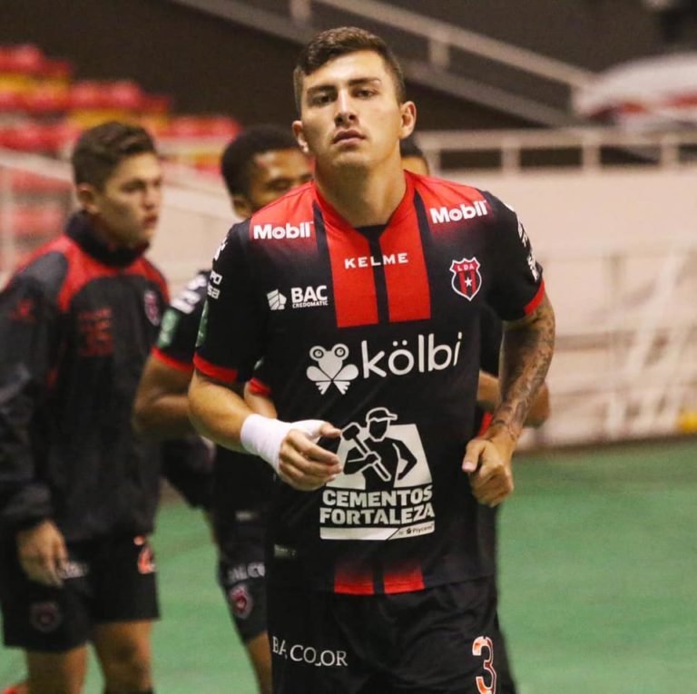 Alajuelense le extiende el contrato a los jugadores con sello de exportación