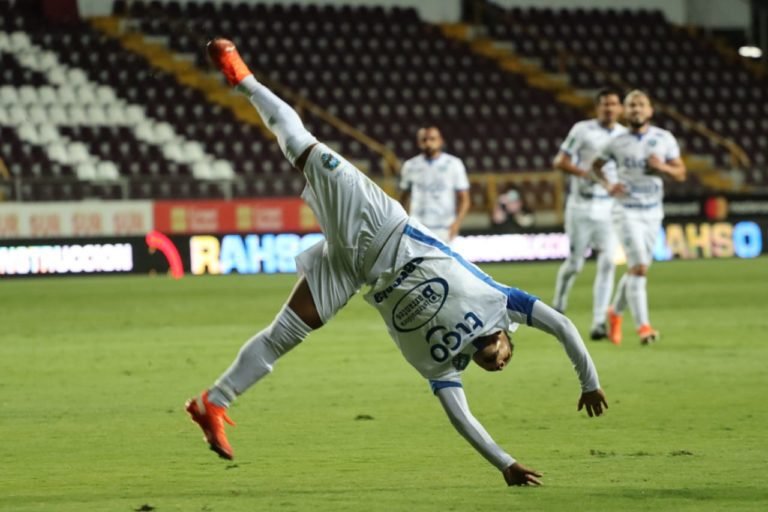 Un Jicaral meticuloso saca un punto en La Cueva y aumenta las dudas en el Saprissa de Paté