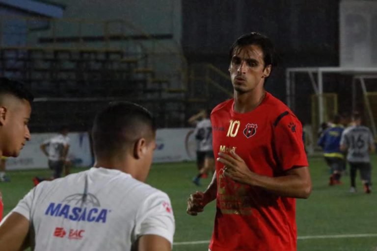 El aporte de Bryan Ruiz a la economía de Alajuelense