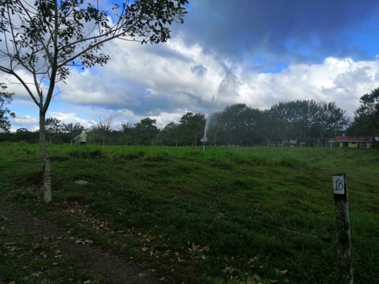 Productores de San Carlos reciben equipos, insumos y recursos económicos