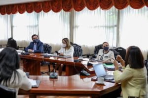 Subir IVA al 14% y el impuesto a transacciones son opciones del Gobierno para negociación con el FMI