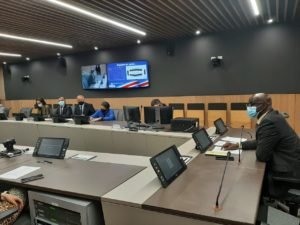 Cruickshank señala que citar al presidente en el Plenario podría generar una percepción equivocada