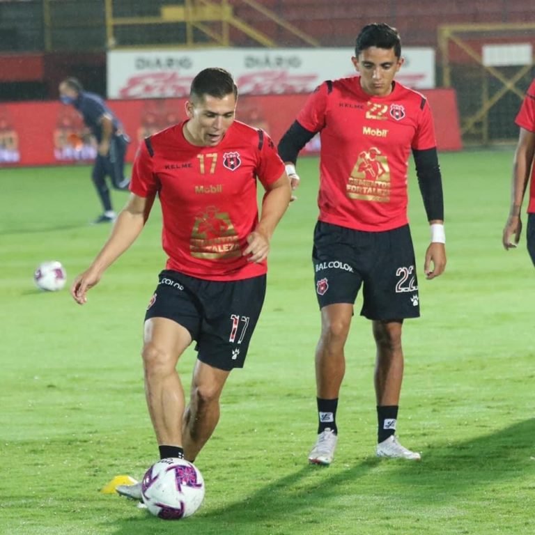 Alajuelense está a pocos minutos de cumplir la regla sub-21