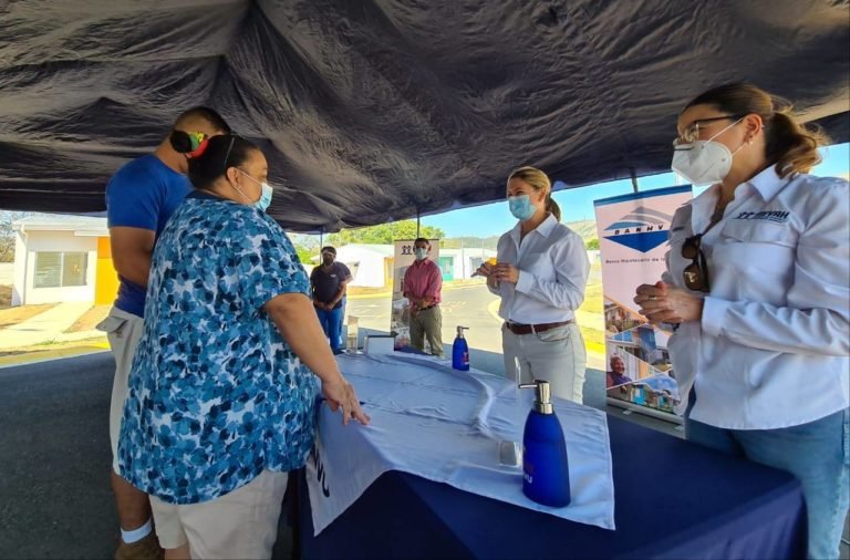 INVU entrega 56 viviendas en Hojancha