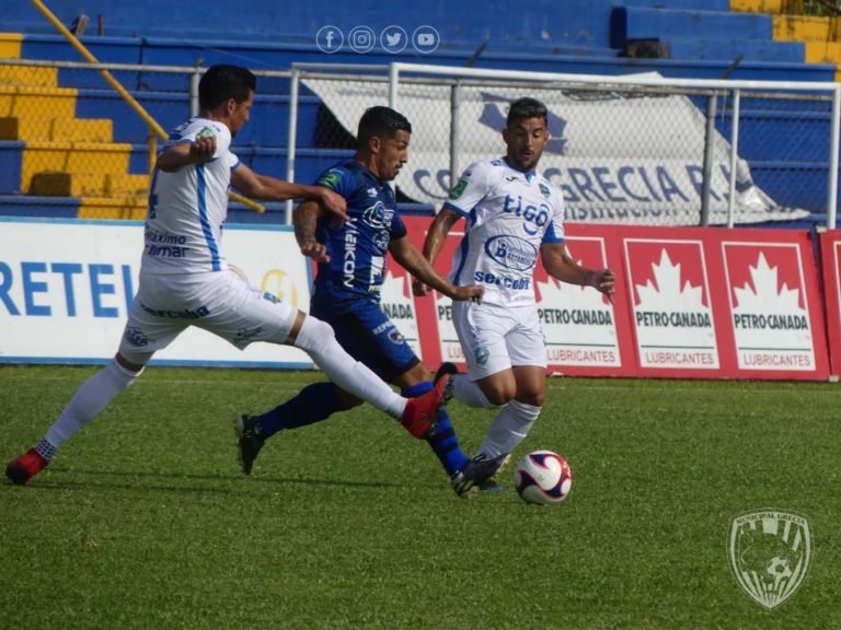 Municipal Grecia logra su primer triunfo del torneo y se mantiene invicto