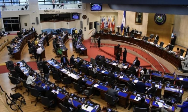El Salvador se prepara para elecciones legislativas y municipales