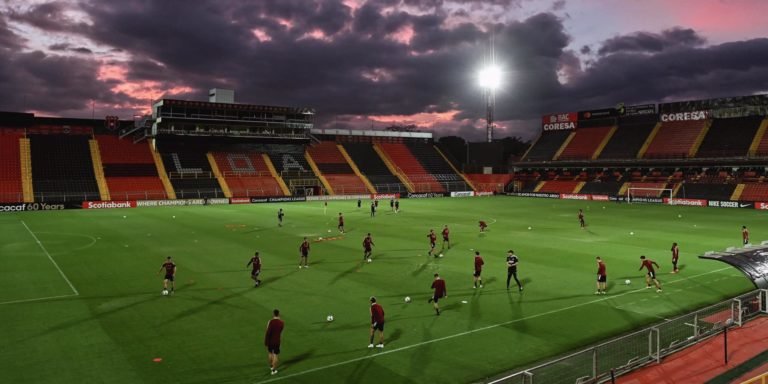 Los elogios de Brad Guzan a Bryan Ruiz y Alajuelense