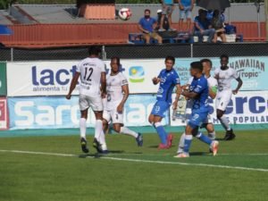 La covid-19 sigue golpeando al fútbol de Primera División