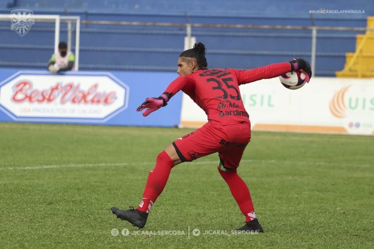 Otra vez, Kevin Briceño pide disculpas a la afición