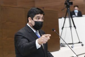 Carlos Alvarado cierra posibilidad de negociar venta de activos del Estado