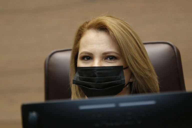 Urge acceso a Internet para una educación de calidad para todos, señala Carmen Chan