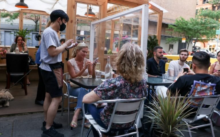 Casa Blanca: en Estados Unidos está vacunado el 50% de la población