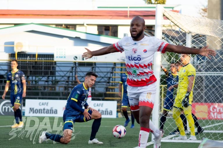 Al Santos no le importa que la historia diga que tienen 35 juegos de no ganarle al Herediano