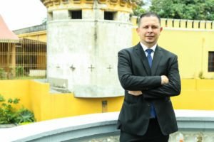 Hoepelman: Es corrupción cuando el gobierno no hace lo suyo y cuando no administra correctamente los recursos