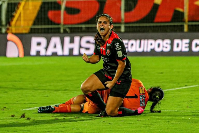 Wilmer López sobre la final del fútbol femenino: “Hay que aprovechar la opción de cerrar en casa, hemos sido fuertes acá”