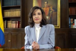 Renuncia canciller de Colombia en medio de protestas