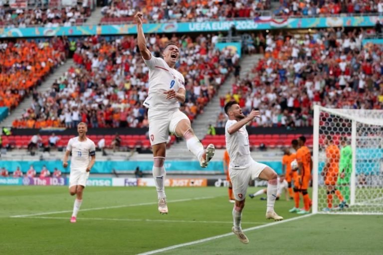 República Checa se trae abajo las apuestas ante Holanda