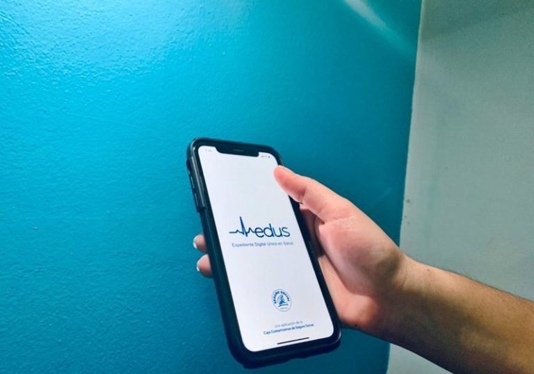 CCSS informó que la aplicación EDUS está disponible para teléfonos celulares y tabletas
