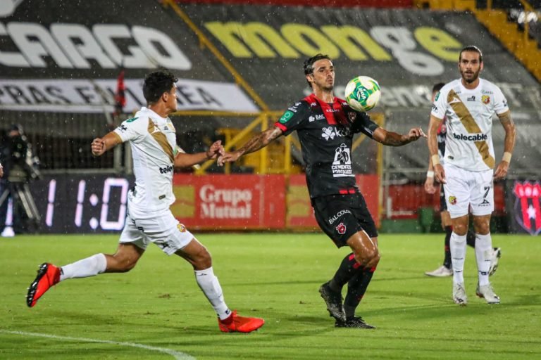 Presidente de Herediano: ” es irrelevante si es el año del Centenario o no, siempre buscamos el título”