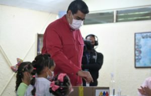 Analistas: Maduro avanza hacia un control “hegemónico” dentro del chavismo