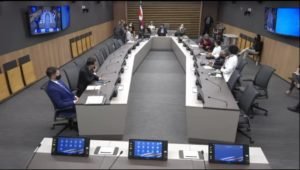 Comisión especial de la CCSS no aprueba informe final del diputado Walter Muñoz