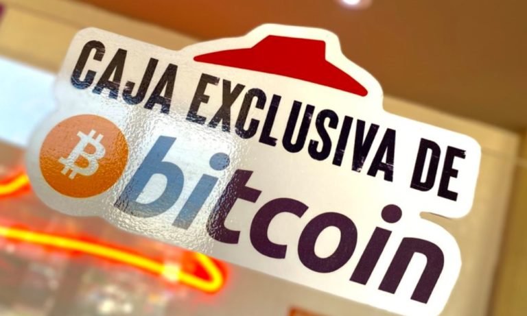 El Salvador compra sus primeros bitcoins, salta precio de criptomoneda