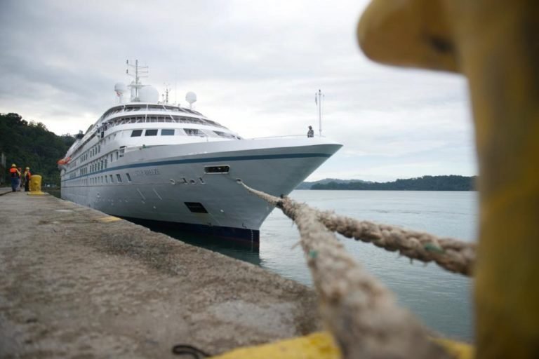 Primer crucero con turistas arribó a Golfito tras 17 meses de cierre por pandemia