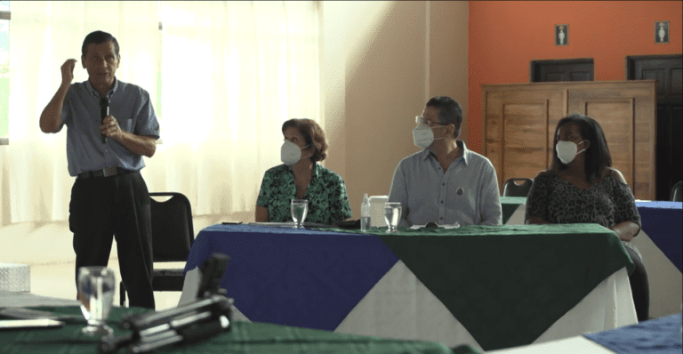 Rodrigo Chaves anuncia propuestas para turismo y desempleo en Limón