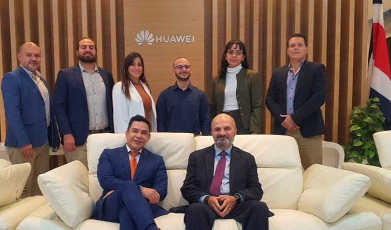 TecApro firma alianza con Huawei Cloud