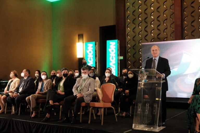 PLN presenta su equipo de salud y bienestar hacia el bienvivir