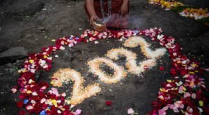 América Latina despide 2021 con nuevos récords de casos de COVID-19, aunque no muchos de ómicron