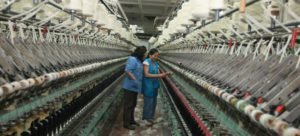 Pandemia frenará a la economía durante los dos próximos años, prevé el Banco Mundial